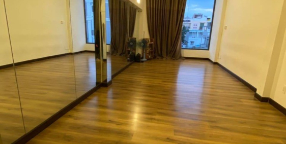 Cần Bán nhà đẹp giá rẻ tại Tô Hiến Thành, Quận 10.