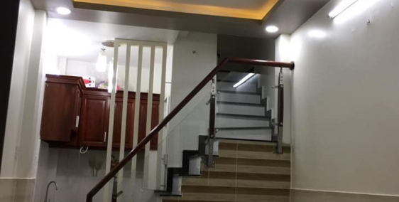 Nhà riêng 32m2 1 lầu, hẻm Đông Hưng Thuận 27, Nguyễn văn Quá,(cho thuê 4tr/tháng