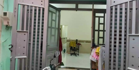 Bán nhà C4 đường Chánh Hưng, P.4, Q.8, 2PN.