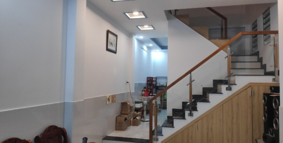 Bán gấp nhà 3 tầng lung linh phường 8 Gò Vấp:hẻm xe hơi,ngay CV Làng Hoa,giá rẻ