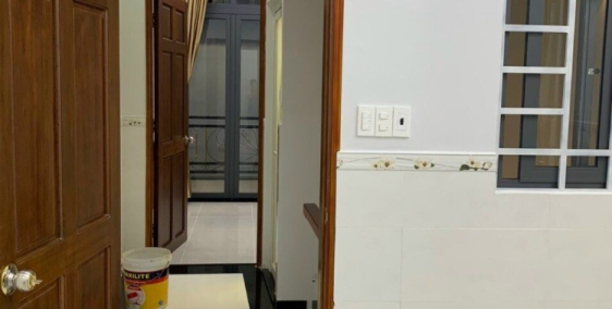 Nhà 1/ P. Tân Sơn Nhì 4x14m 1 lầu đúc BTCT 3PN