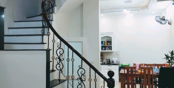 Chính chủ bán gấp căn nhà với giá rẻ nhất ở Đức Diễn S :61m2, mặt tiền 4.6m