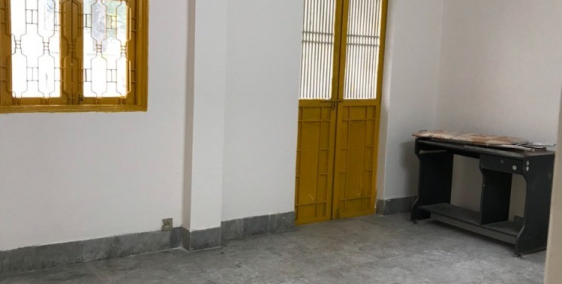 Cho thuê căn hộ tập thể B3 Kim Liên mặt đường Đào Duy Anh, trung tâm, tiện lợi