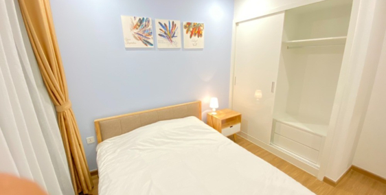 Cho thuê gấp căn 2 ngủ full đồ giá 15 triệu/th tại Vinhomes Skylake. LH: 0973106