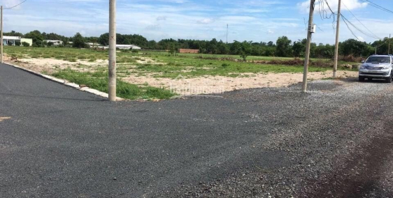 Tìm chủ cho 3 lô đất DT 500m2, TC 100m2, SHR cách biển 2,5km Giá 4,7tr/m2