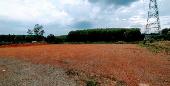 Đất thị trấn Vĩnh An dt:2022m2 giá: 670tr sổ riêng