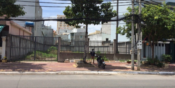 cần cho thuê mặt tiền võ thị sáu (đất trống/ gần biển), trung tâm tp vũng tàu