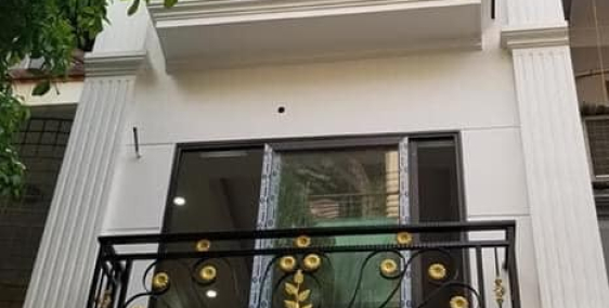 Bán gấp nhà Nguyễn Trãi 40m, 5t, mt 4m, nhỉnh 4 tỷ, Lô góc-Ô tô-Nhà đẹp ở ngay: