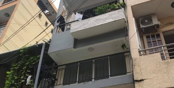 Nhà trệt+lửng+2 lầu+ST, hẻm 1036 CMT8 P5 Tân Bình.