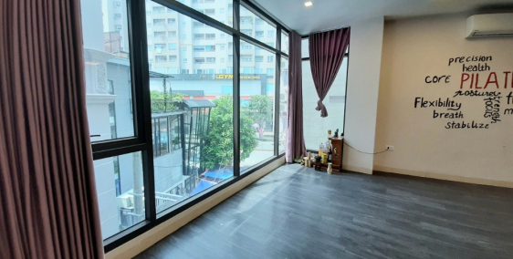 Tôi chính chủ cho thuê văn phòng 100m2 tại 90 Nguyễn Tuân. Trống duy nhất 1 sàn.