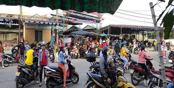 Sang nhượng ki-ot chợ Điện Ngọc, vào KD ngay, có sổ