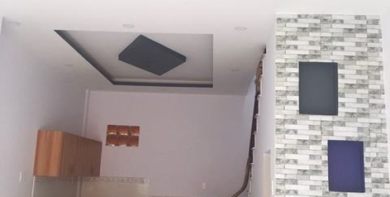 Nhà bán ngay chợ Mỹ Hạnh, hẻm oto 6m, 1 trệt, 2 lầu, chỉ 600tr bao sang tên sổ