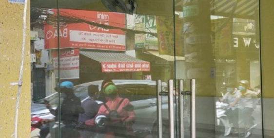 Bán nhà mặt Tiền đường Lạc Long Quân 32m2, nở Hậu, giá 5,5 tỷ