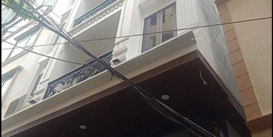 Hoàng Cầu: Homestay - Cho Thuê Văn Phòng Sapa Giá Trị Cao - Ô Tô Tránh/Vào Nhà