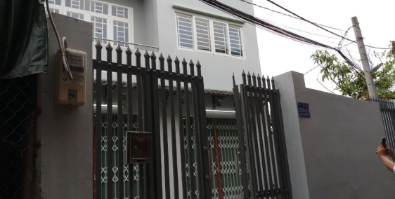 Bán nhà sổ hồng riêng gần chợ Bình Chánh