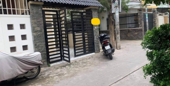 Nhà đường Thoại Ngọc Hầu, Quận Tân Phú, DT 111m2, giá chỉ 7,7 tỷ