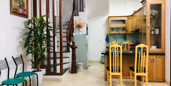 Bán nhà Xuân La, Tây Hồ, gần oto, phân lô, thuộc nhà hiếm 33m2, 5T giá 3.7 tỷ.