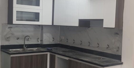 Bán gấp nhà Nhật Tảo, Bắc Từ Liêm 36m2x5 tầng, mặt tiền 4m, ngõ rộng, 3.05 tỷ.