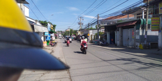 Đất ngay mặt tiền đường Nguyễn Văn Tỏ