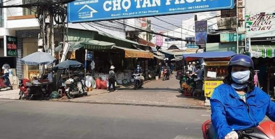 Bán lô đất góc 2 mặt tiền đất ở đô thị KP1 P. Tân Phong, sổ riêng - thổ cư