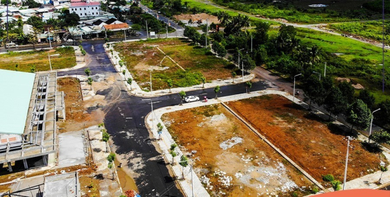 Đất chợ mới Khâm Đức cho thuê 5tr/tháng