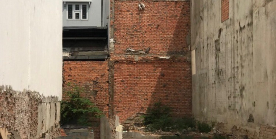 Gia đình tôi cần bán lô đất Đ Bùi Quang Là P12 Q. Gò Vấp SHR TC 100%. Giá 2.5 tỷ