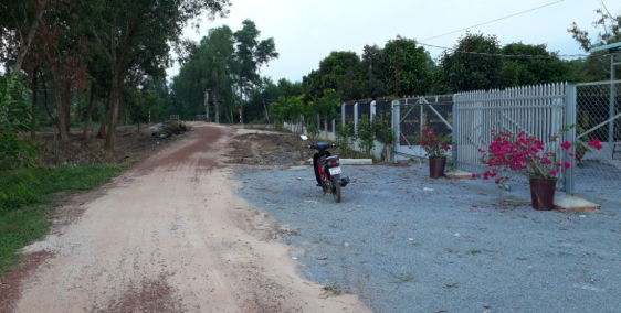 Bán Đất và Nhà Gần Cầu Ông Cộ Phú An Bến Cát. D/T: 645m2 Đường 6m giá rẻ