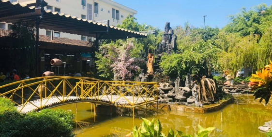 Cần sang nhượng quán Café Sân Vườn kết hợp Rửa xe 2000m2 trong khuôn viên Đại họ