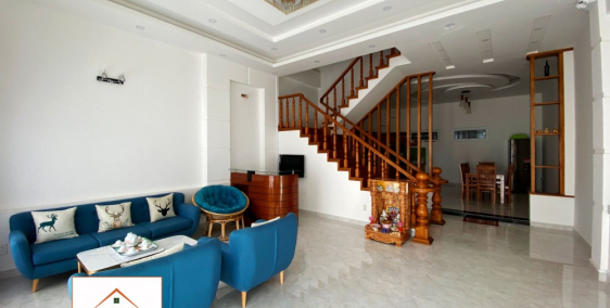 Bán gấp nhà 1 trệt 3 lầu,  5 phòng ngủ đã hoàn công ngay trung tâm P.2,  Đà Lạt