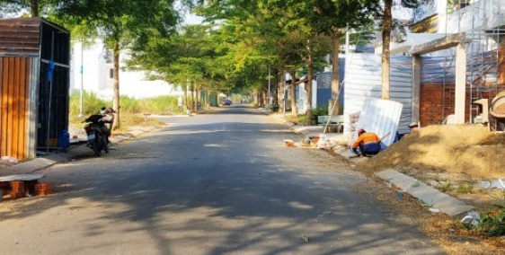 Nhà mới 2 lầu đúc thật,shr ,khu ĐThị Mới sau Chợ Bình Chánh đẳng cấp 5 sao