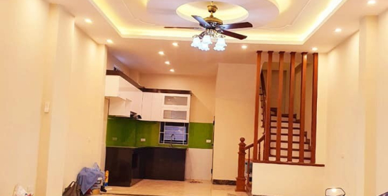 Bán nhà ở ngay 45m2 Tam Khương – Tôn Thất Tùng 4.3 tỷ.