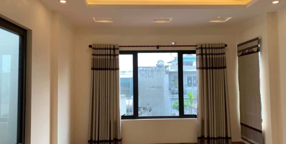 BÁN GẤP NHÀ 80M2 =5.x TỶ NHÀ ĐẸP KHƯƠNG ĐÌNH .Ở MỘT MÌNH THÌ PHÍ.