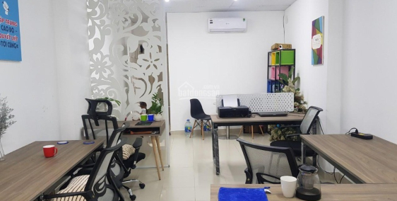 Văn phòng 30m2 mặt tiền 767 Lũy Bán Bích