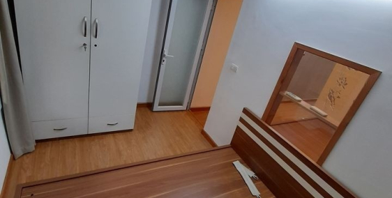 Nhà tập thể , ngõ 107 Nguyễn Chí Thanh, ở ngay nội thất đẹp