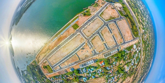 NHÀ PHỐ 3 mặt tiền ngay trung tâm tp HỘI AN. Đầu tư 1 LỢI ÍCH  gấp 10