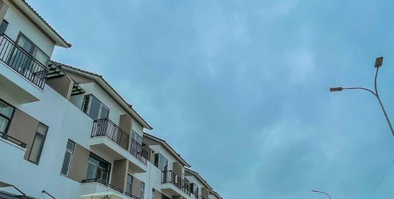 BÁN NHÀ TẠI KHU C ROYAL PARK HUẾ. ĐỐI DIỆN TÒA NHÀ 25 TẦNG CONDOTEL