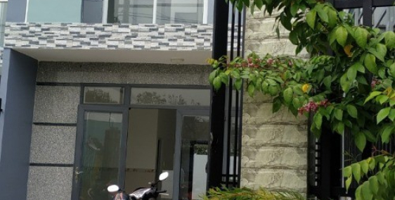 Nhà phố, đất nền cạnh KCN Cầu Tràm, SHR