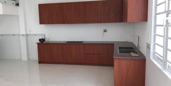 ông anh kẹt tiền cần bán gấp nhà 1 trệt 1 lầu mới xây