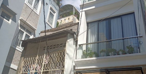 Chính chủ Bán nhà Tân Định, Q.1, DT 3.3x14M, Trệt 3 Lầu, ra bờ kè 20m, 6.6 tỷ