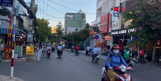 Bán nhà đẹp 4X16m mặt tiền đường Lâm Văn Bền, Phường Tân Quy, Quận 7