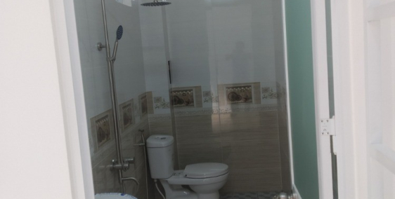 Cần ra gấp nhà phố liên kề nhà mới vào ở ngay