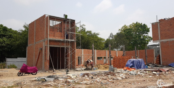 Nhà phố liền kề ngay chợ Đức Lập