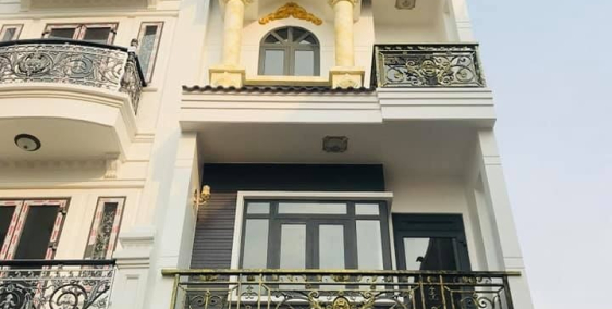 Gia Đình Cần Bán Gấp nhà 1 trệt 3 lầu –DT 4x22m2, Giá 4.3 tỷ