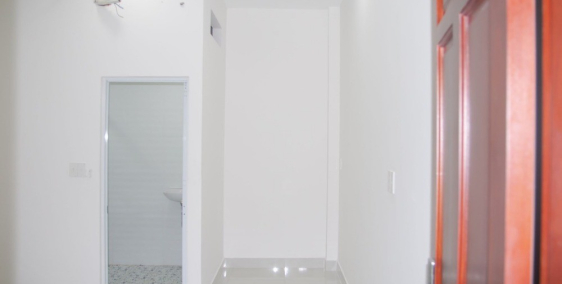 Cho thuê nhà 93/ Bờ Bao Tân Thắng 1 lững 1 lầu hẻm 6m giá 8 triệu