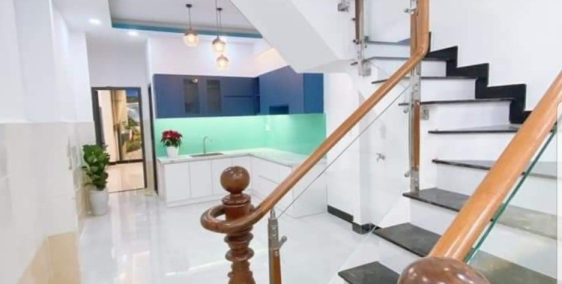 Chỉ 1ty4 sang tên công chứng nhận nhà ở  Sổ Hồng Riêng (4x26) mặt tiền đường nhự