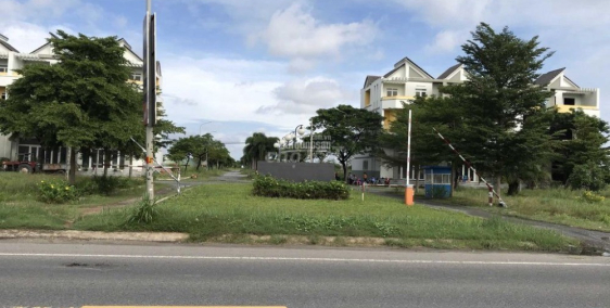 Cần bán gấp lô đất thổ cư mt Vành Đai 4, ngay KCN Đức Hòa 3