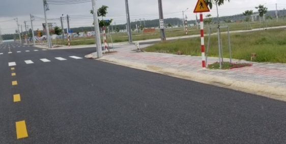 đất liền kề khu công nghiệp rộng 200ha. đất 2 mặt tiền