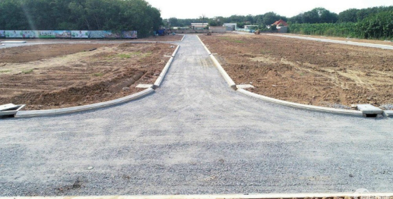 cần bán đất bến cát , liền kề visip 2 ,mặt tiền ql14