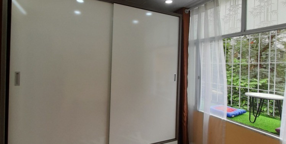 Căn hộ Ngã Tư Sở 50m2 đẹp như KS 5 sao - sát phố, gần chợ