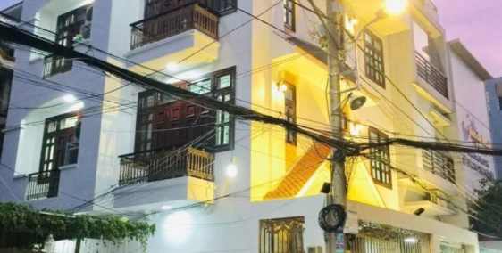 Biệt thự đẳng cấp CMTT, Q.10, dt: 8x15, hai lầu, giá 22 tỷ.